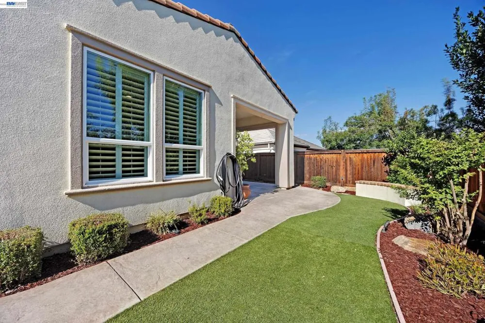 1930 Barbaresco Ln Brentwood, CA 94513