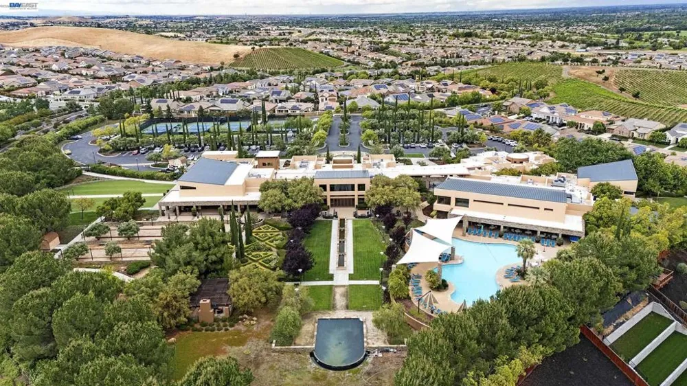 1930 Barbaresco Ln Brentwood, CA 94513