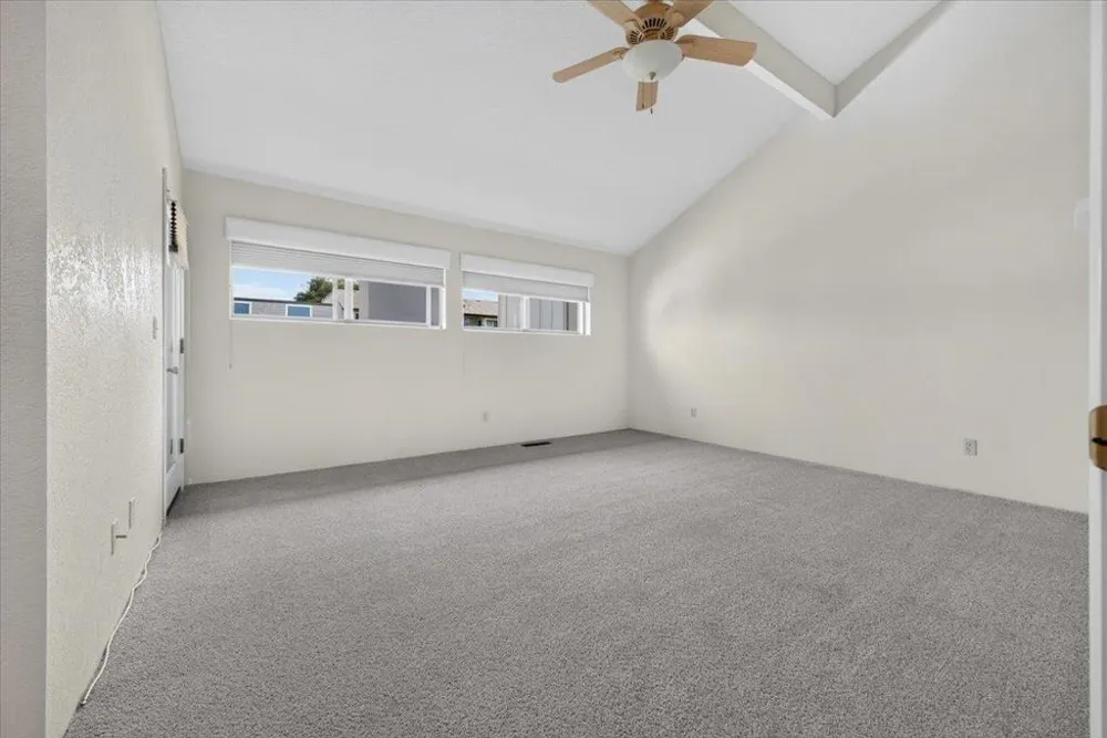 290 Joes Lane Hollister, CA 95023
