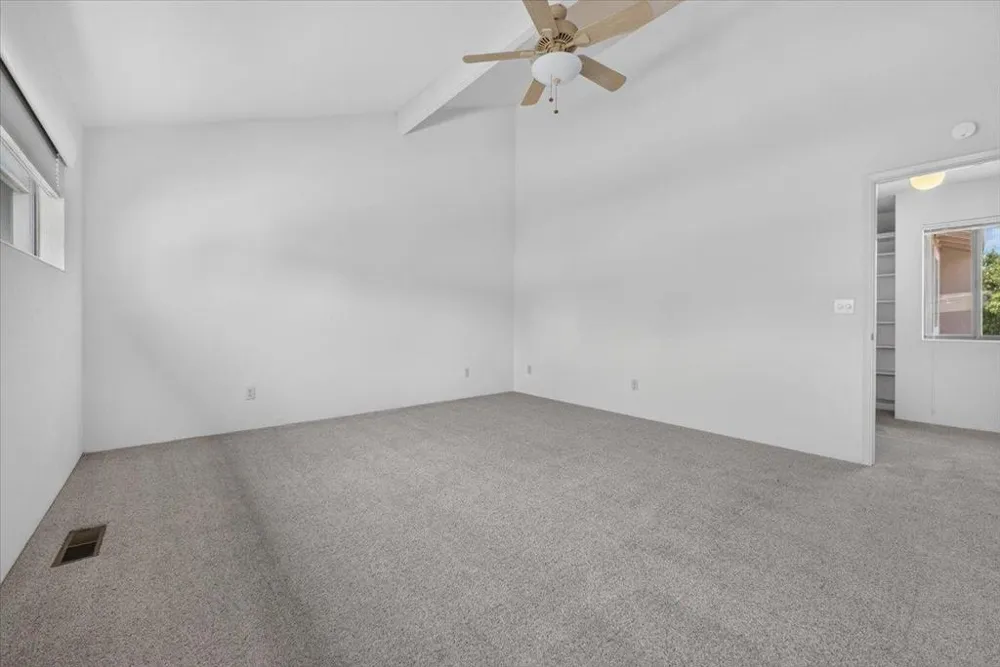 290 Joes Lane Hollister, CA 95023