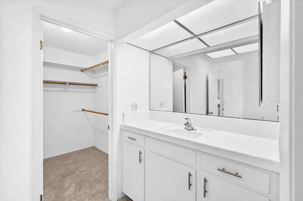 290 Joes Lane Hollister, CA 95023