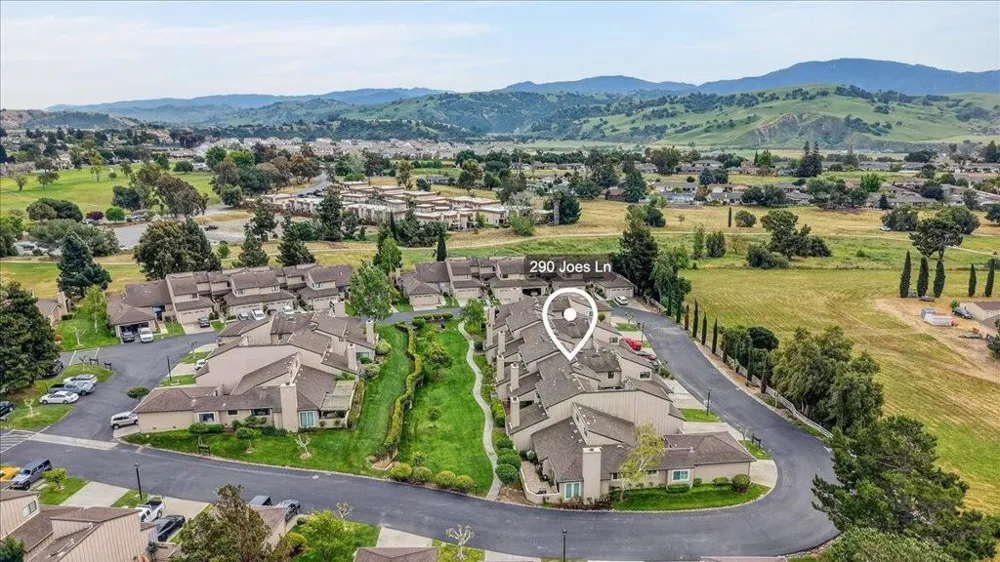290 Joes Lane Hollister, CA 95023