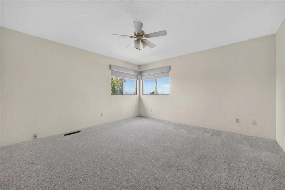 290 Joes Lane Hollister, CA 95023