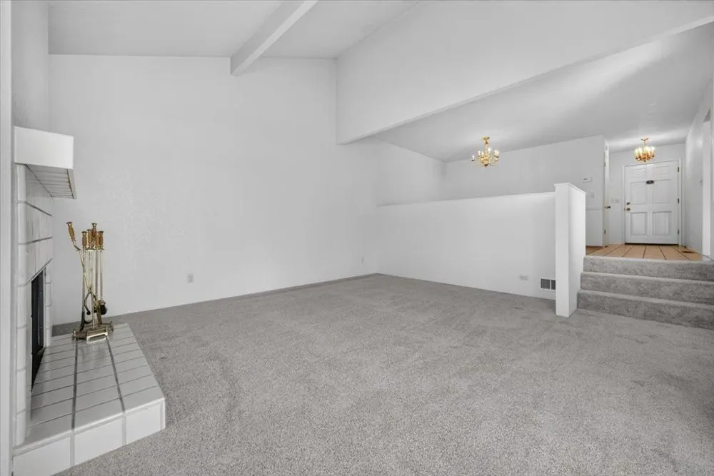 290 Joes Lane Hollister, CA 95023