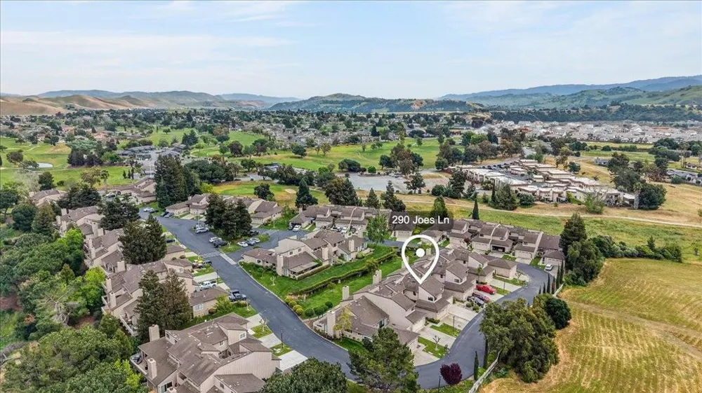 290 Joes Lane Hollister, CA 95023
