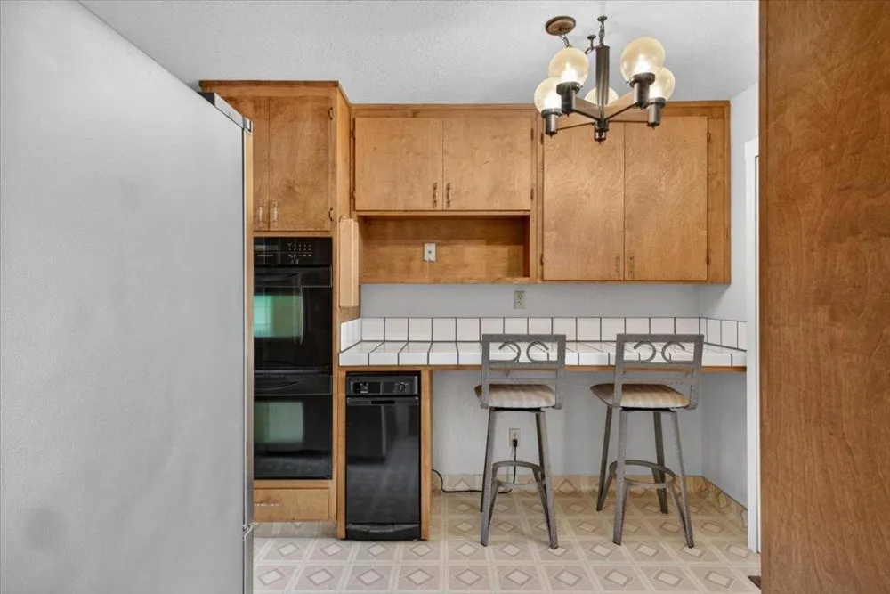 290 Joes Lane Hollister, CA 95023