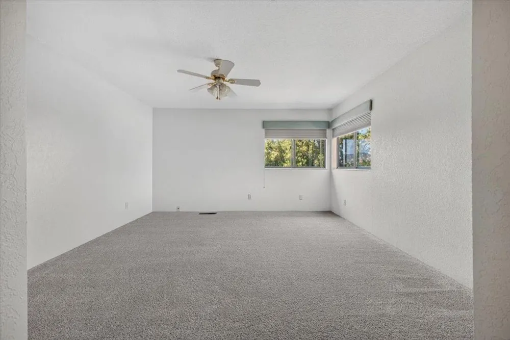 290 Joes Lane Hollister, CA 95023