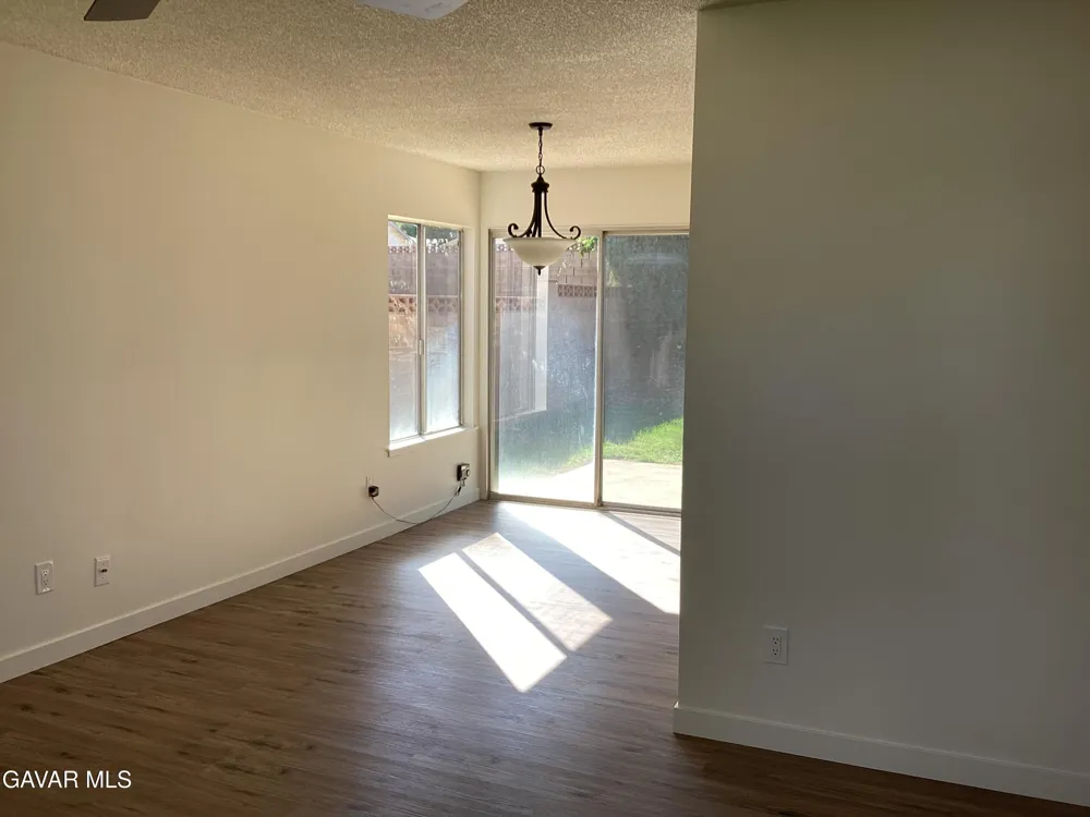 2206 W Avenue K14 Lancaster, CA 93536