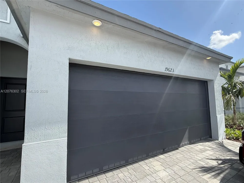 19623 SW 337th Ter Homestead, FL 33034