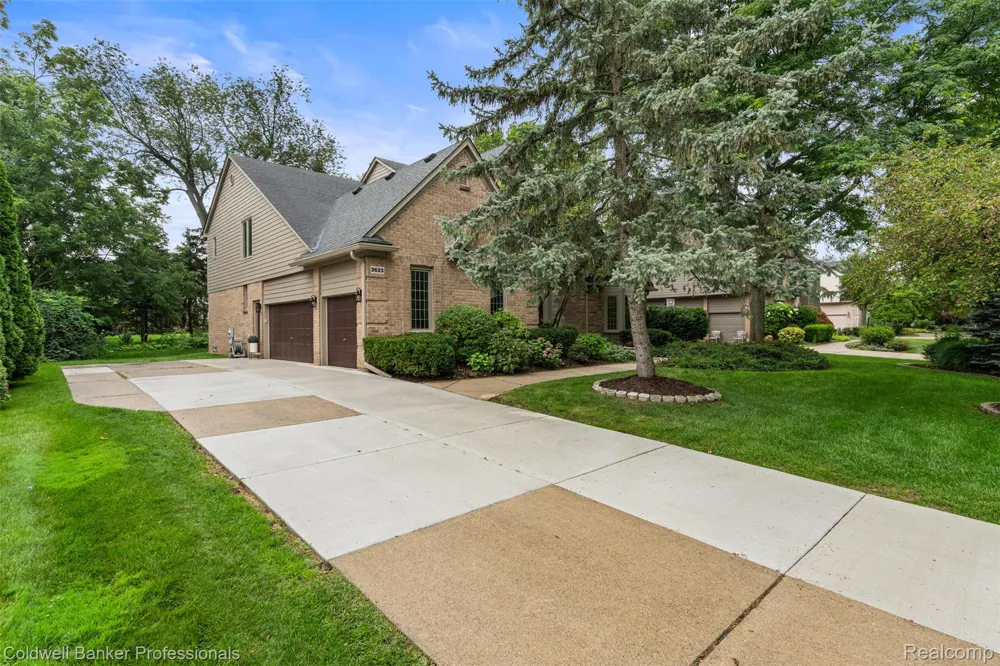 3623 Cedar Shake Drive Rochester Hills City, MI 48309