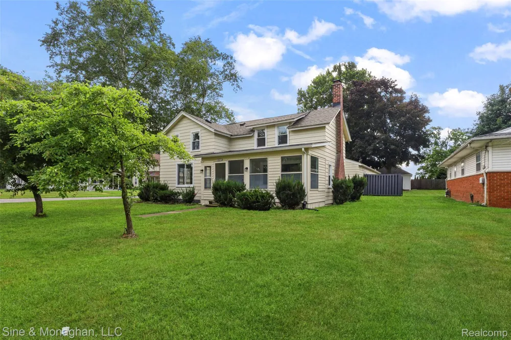 35870 Alfred Street New Baltimore City, MI 48047