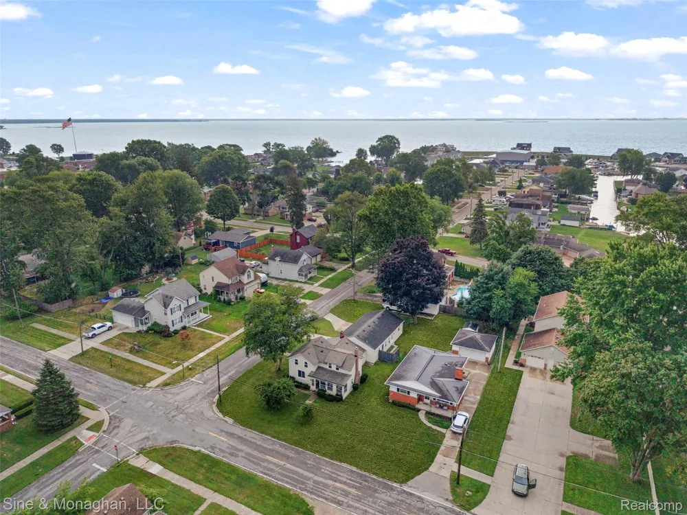 35870 Alfred Street New Baltimore City, MI 48047