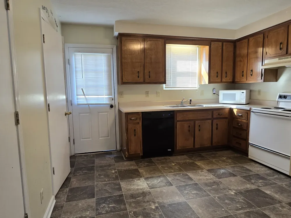 377 Peabody Dr #4 Clarksville, TN 37042