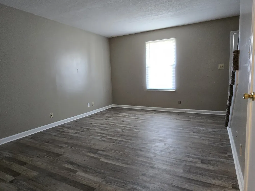 377 Peabody Dr #4 Clarksville, TN 37042