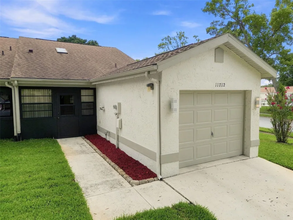 11712 SPRING TREE LANE Port Richey, FL 34668