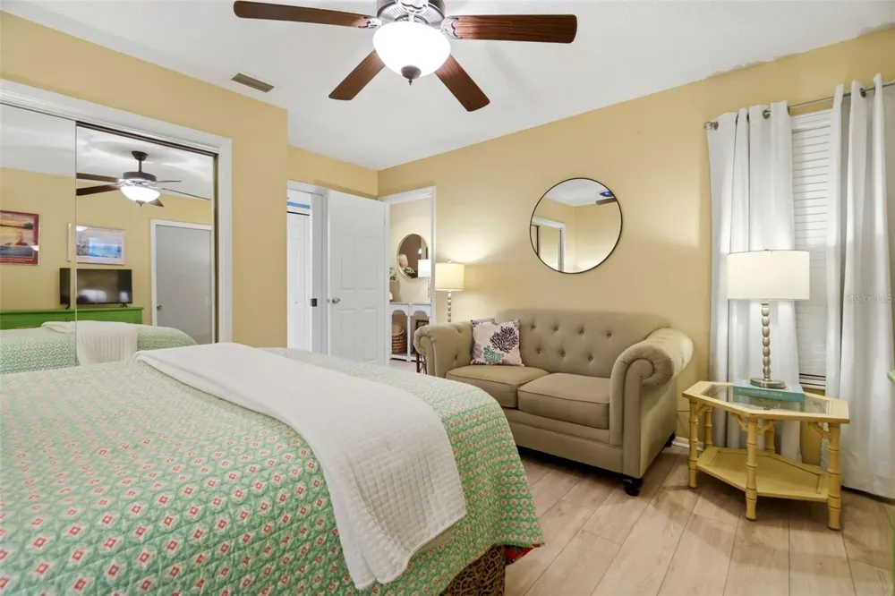 3207 GREEN DOLPHIN STREET Tarpon Springs, FL 34689