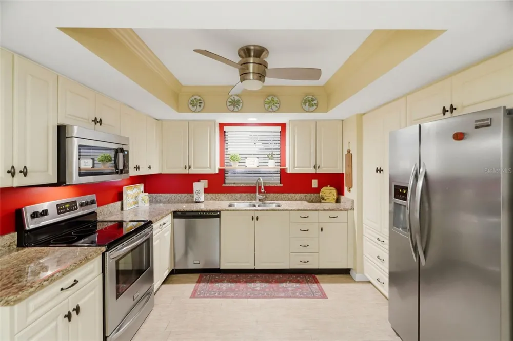 3207 GREEN DOLPHIN STREET Tarpon Springs, FL 34689
