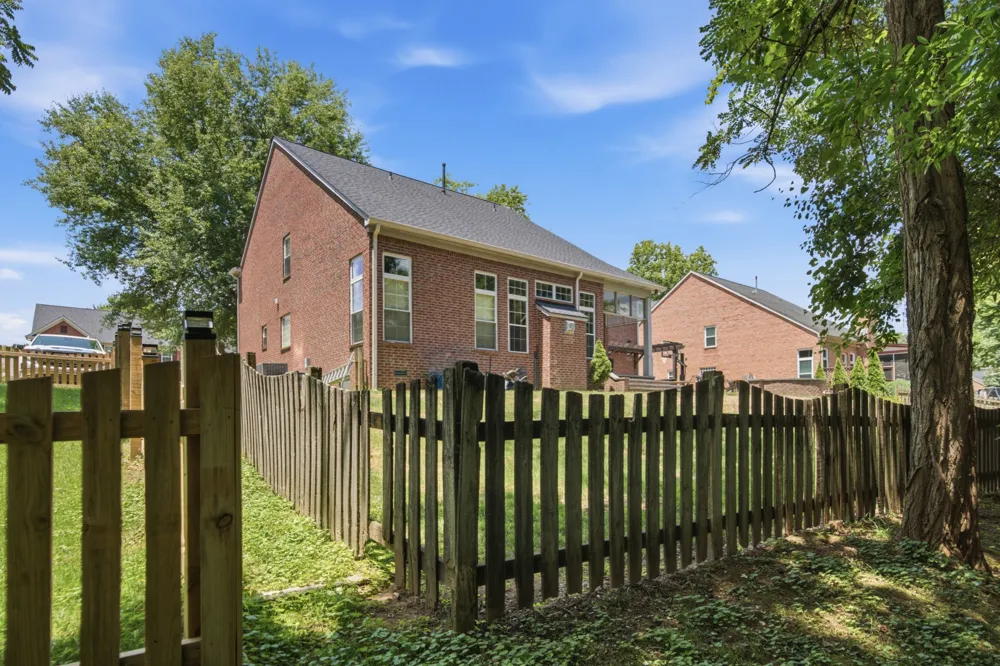 210 Stillcreek Dr Franklin, TN 37064