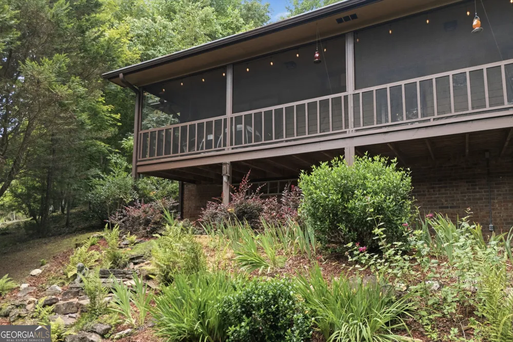93 Jamie LN Blairsville, GA 30512