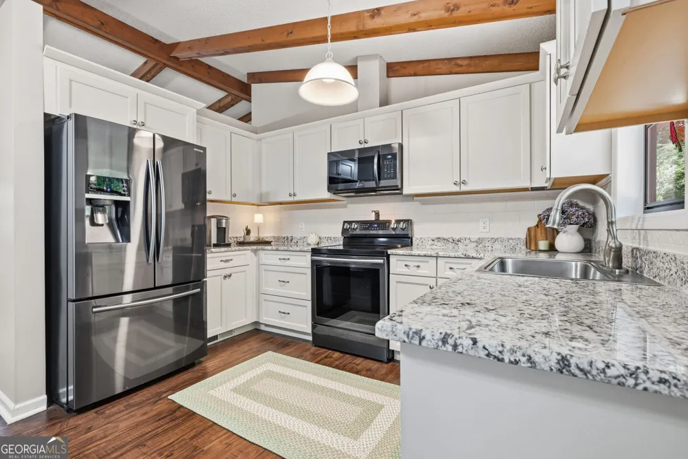 93 Jamie LN Blairsville, GA 30512