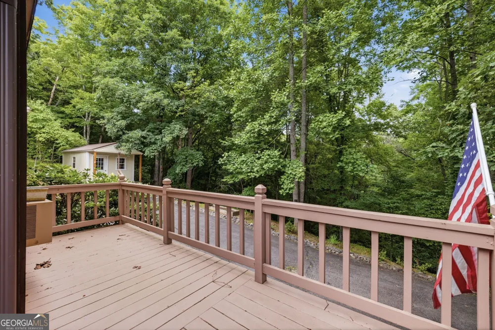 93 Jamie LN Blairsville, GA 30512