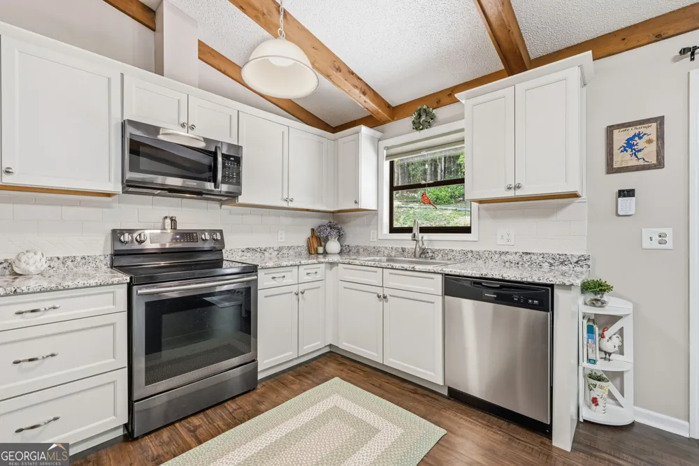 93 Jamie LN Blairsville, GA 30512