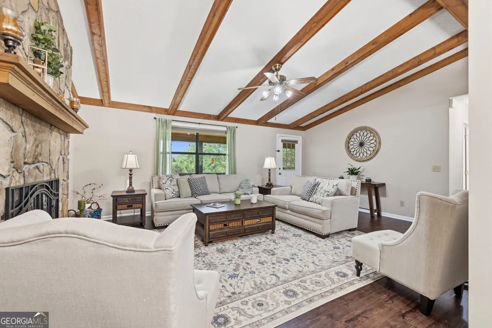 93 Jamie LN Blairsville, GA 30512