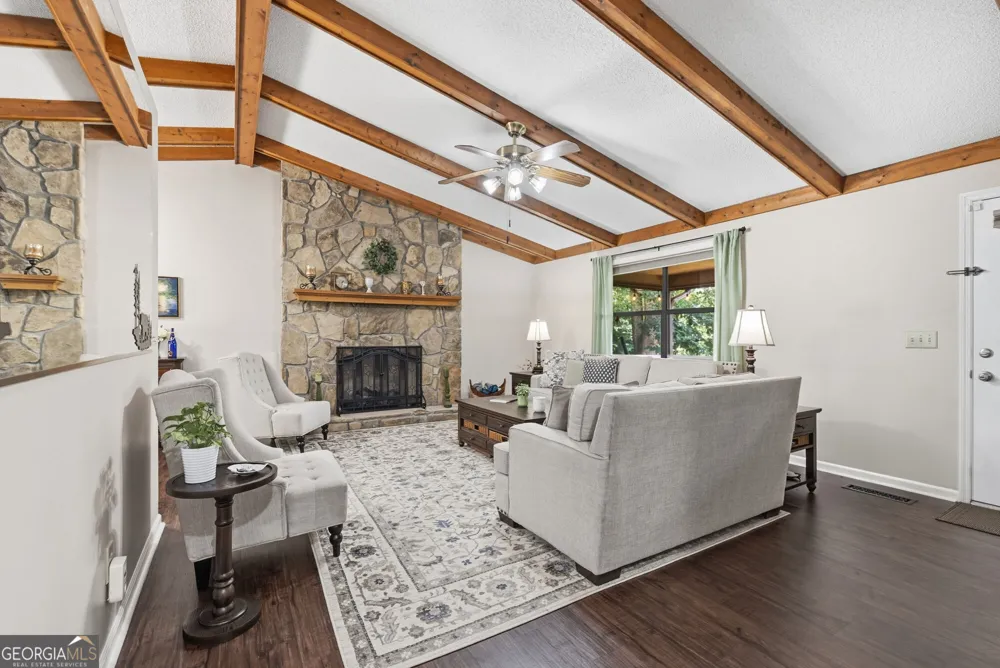 93 Jamie LN Blairsville, GA 30512