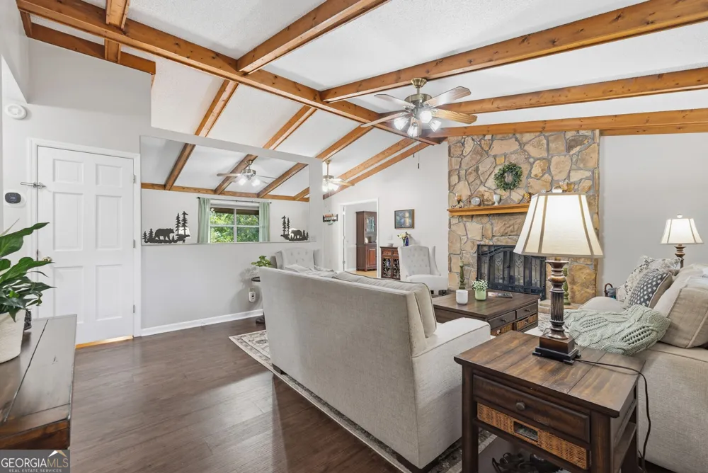 93 Jamie LN Blairsville, GA 30512