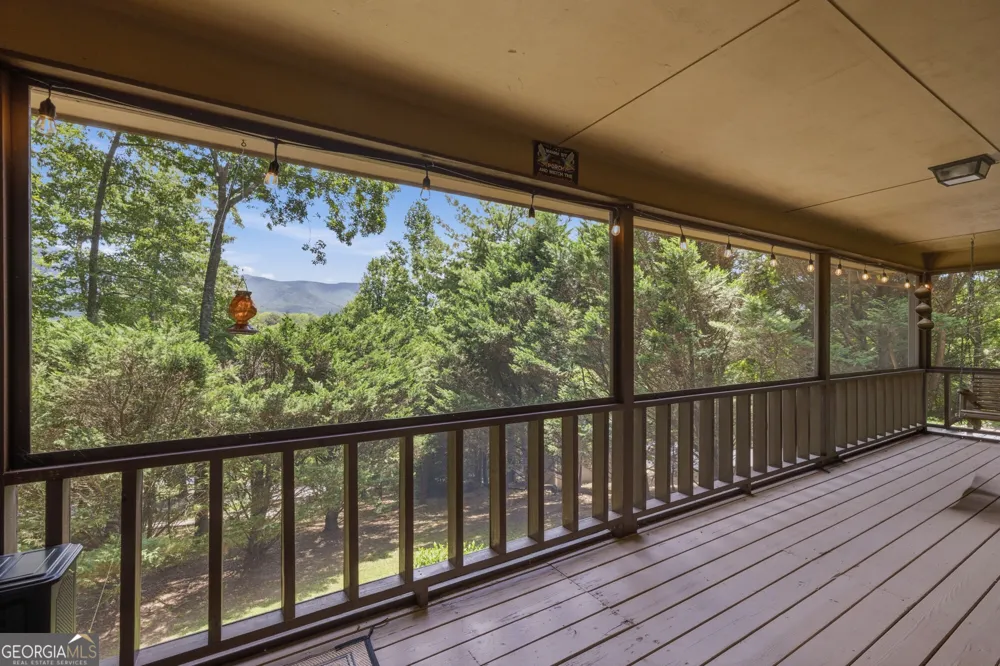 93 Jamie LN Blairsville, GA 30512
