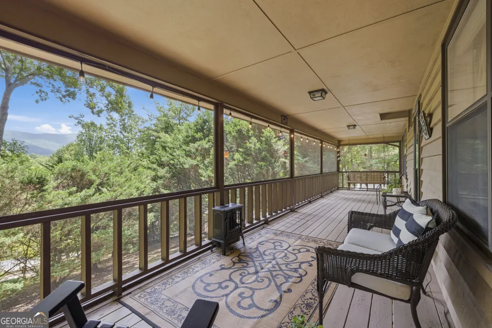 93 Jamie LN Blairsville, GA 30512