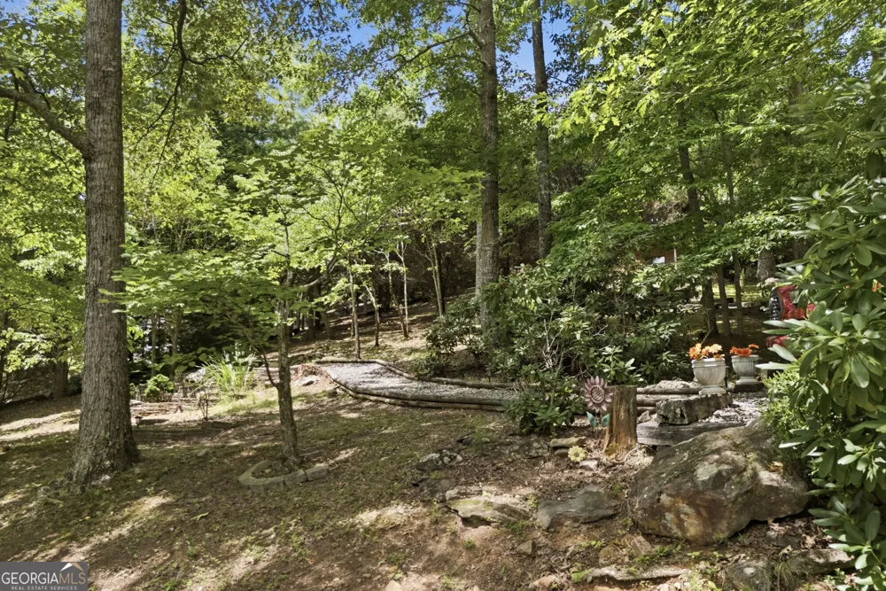 93 Jamie LN Blairsville, GA 30512