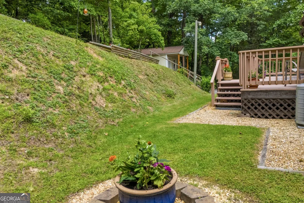 93 Jamie LN Blairsville, GA 30512