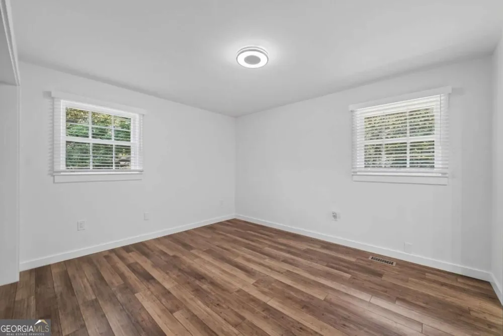4619 Mountain View RD Oakwood, GA 30566