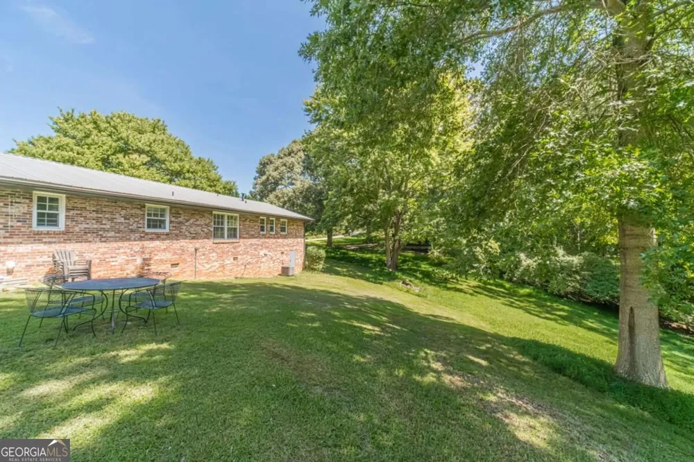 4619 Mountain View RD Oakwood, GA 30566