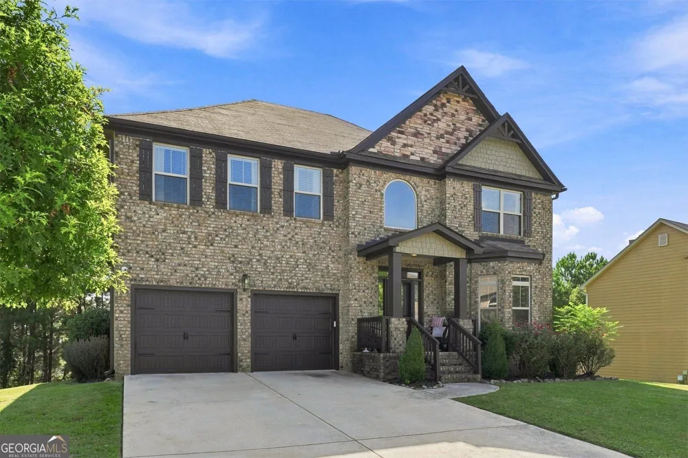 612 Baffling LN Fairburn, GA 30213
