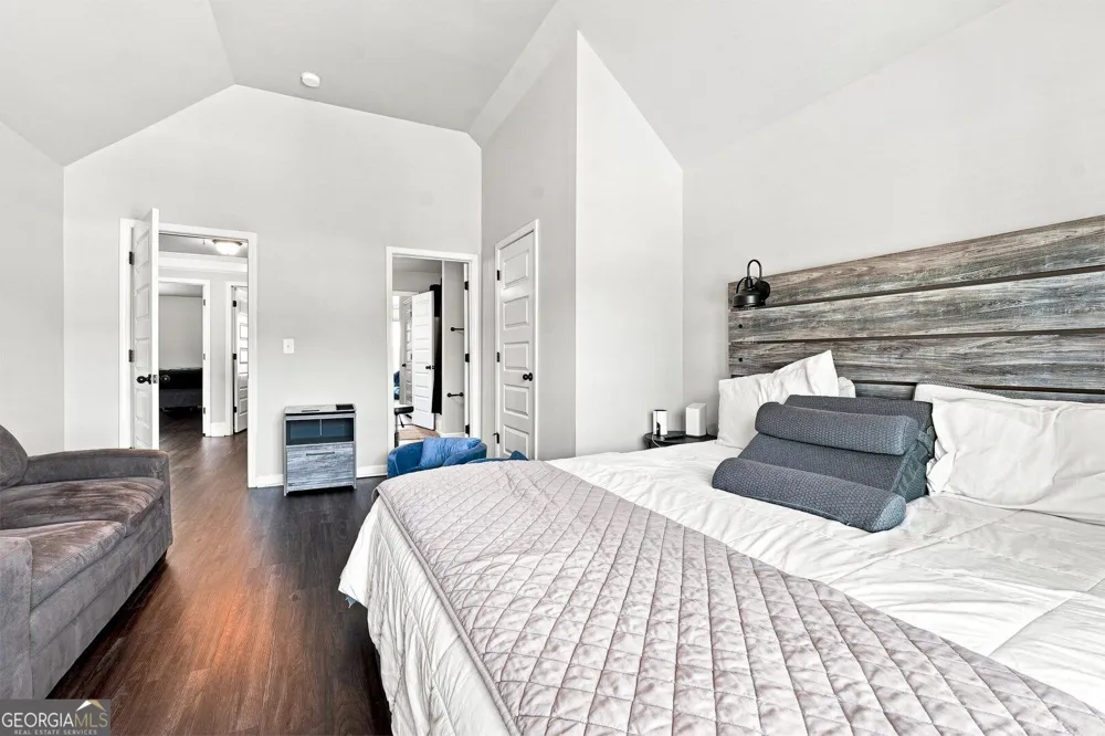 612 Baffling LN Fairburn, GA 30213