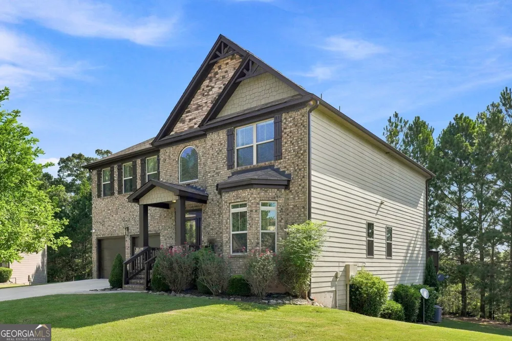 612 Baffling LN Fairburn, GA 30213