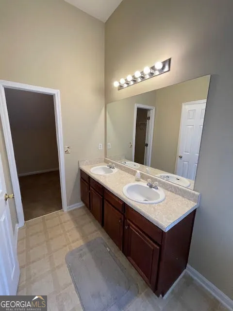 4202 Fortune PT Atlanta, GA 30349