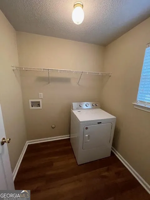4202 Fortune PT Atlanta, GA 30349