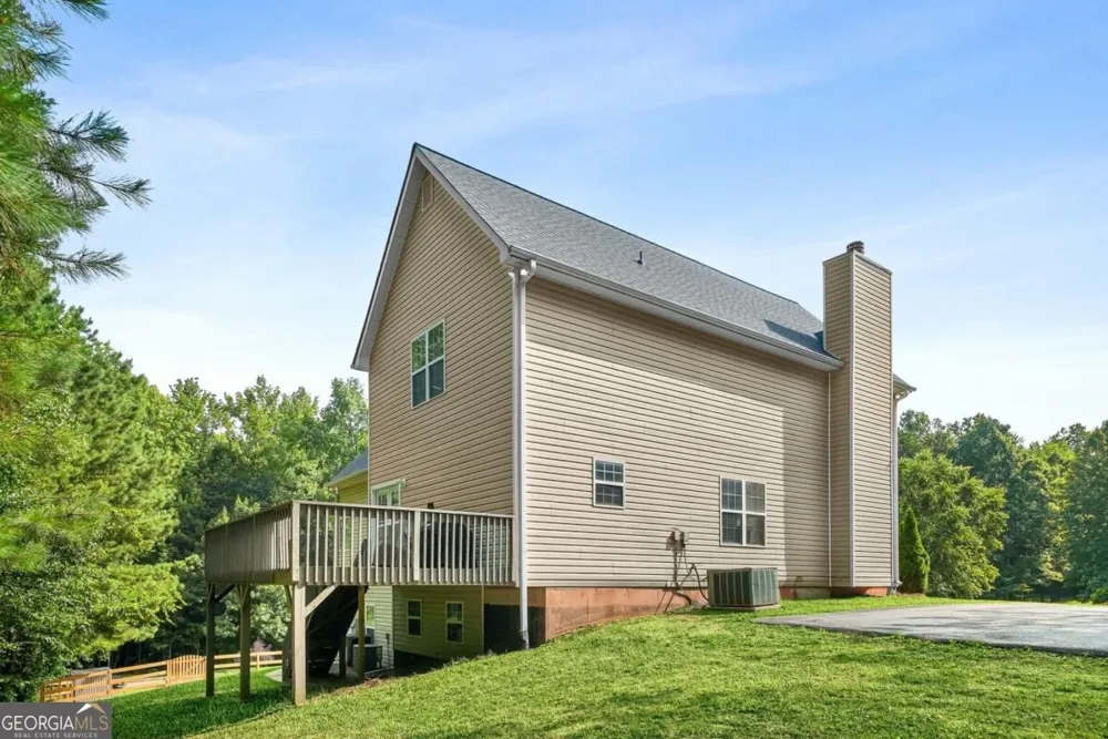 176 Oak Leaf DR Carrollton, GA 30116