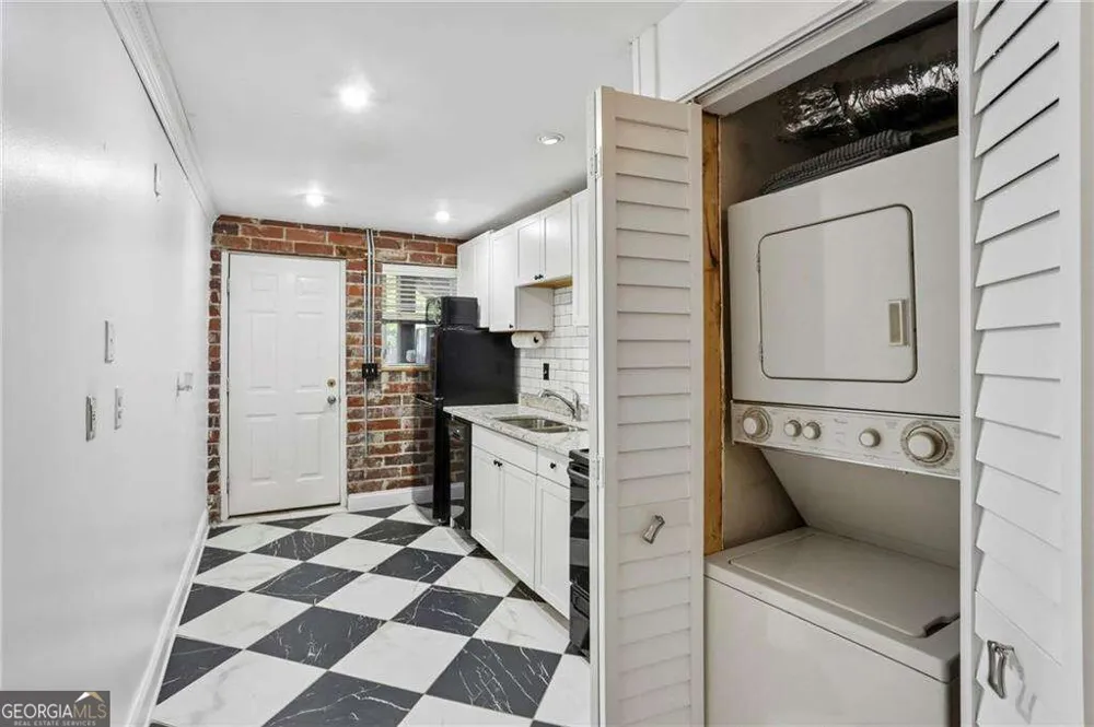 24 Daniel ST Atlanta, GA 30312