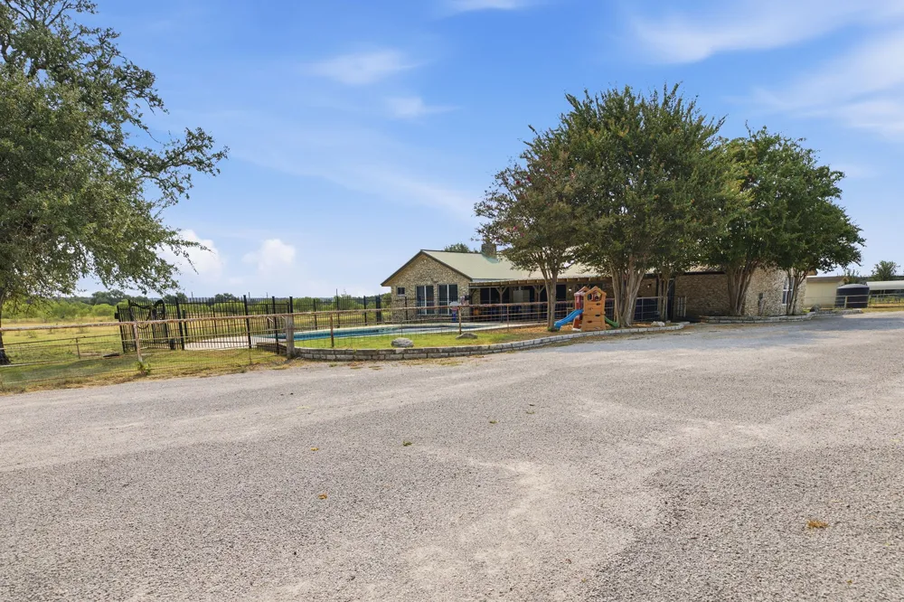 8750 FM 2243 C Leander, TX 78641