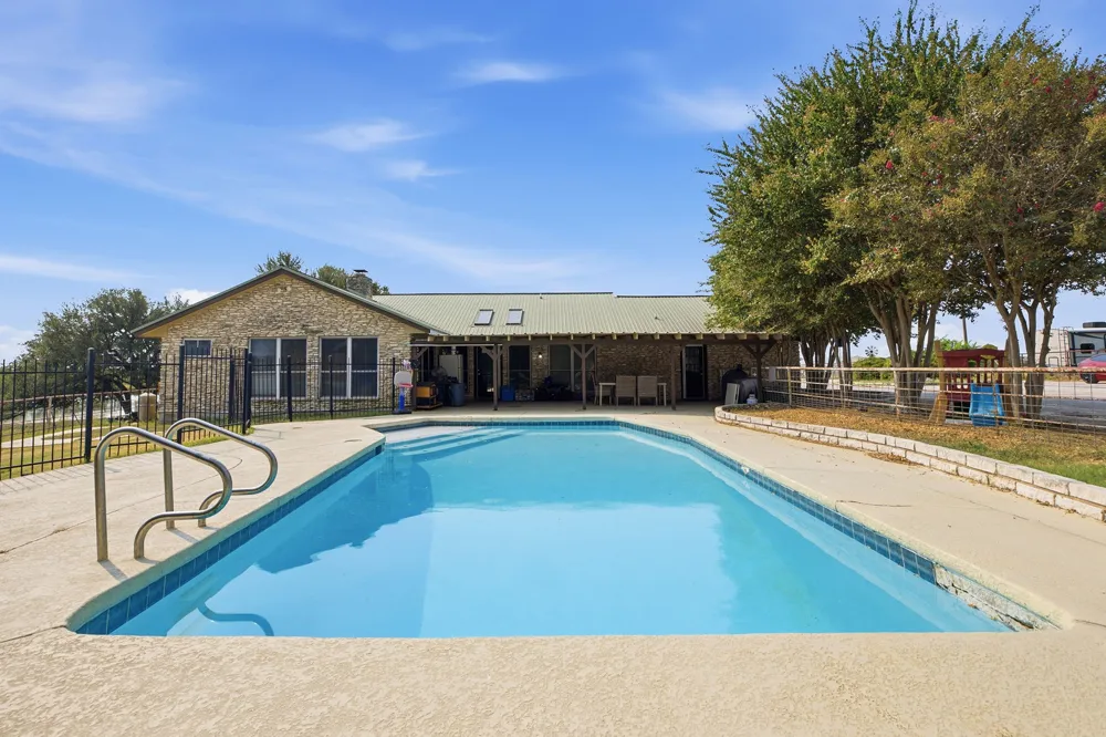 8750 FM 2243 C Leander, TX 78641