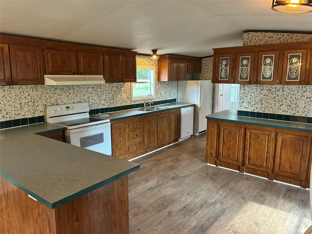 5372 An County Road 137 Drive Elkhart, TX 75839