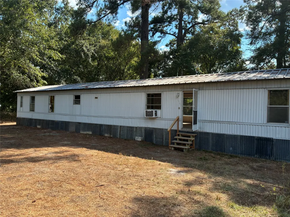 5372 An County Road 137 Drive Elkhart, TX 75839