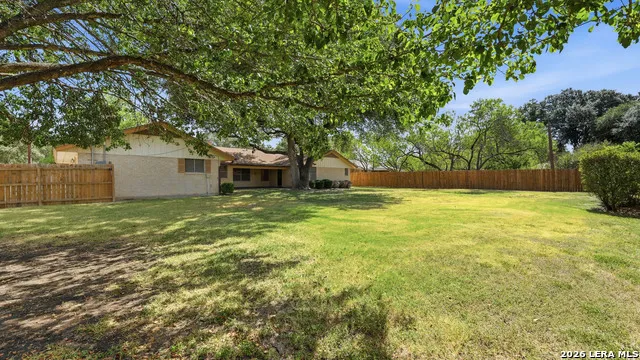 402 TIDECREST DR Windcrest, TX 78239