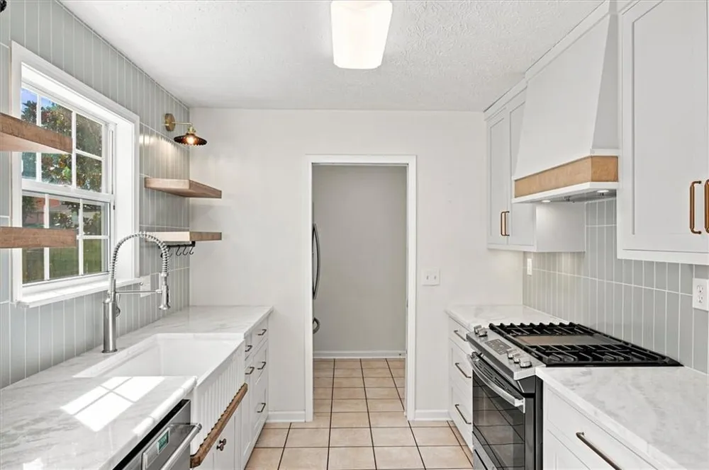 2928 Noah Drive Acworth, GA 30101