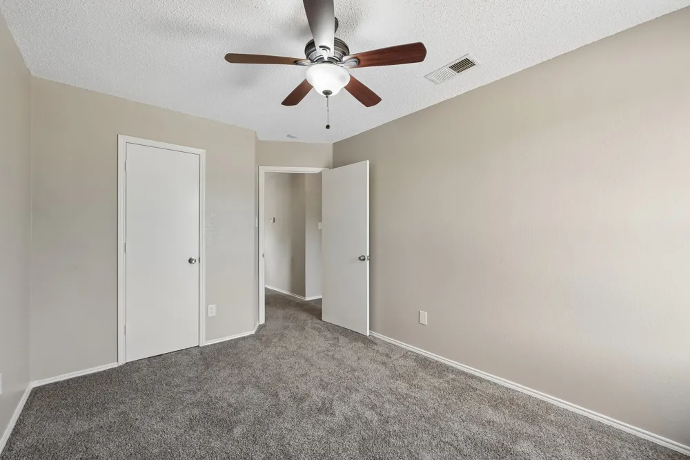 12627 Ridgeside Drive Balch Springs, TX 75180