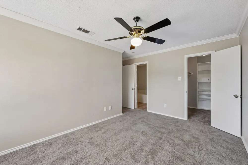 12627 Ridgeside Drive Balch Springs, TX 75180